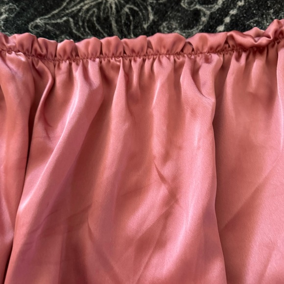 Pink top - Picture 2 of 4